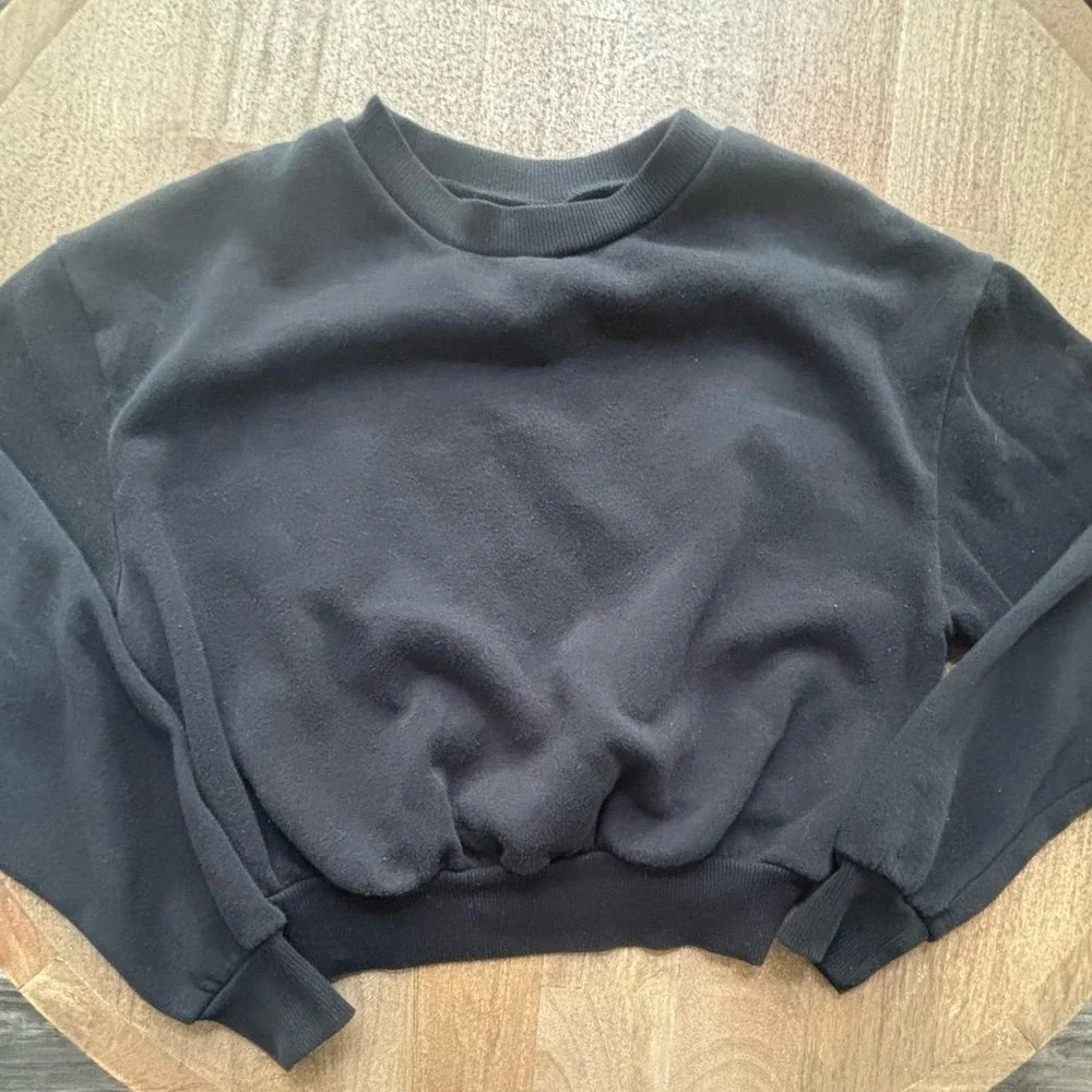 Wild‎ Fable Cropped Long Sleeve.   Size X-Small
